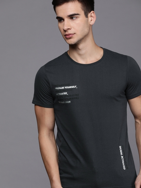 

WROGN Men Charcoal Grey Placement Printed Round Neck T-shirt