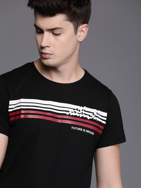 

WROGN Men Black Striped Round Neck T-shirt