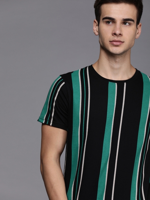 

WROGN Men Black & Green Striped Slim Fit Round Neck T-shirt