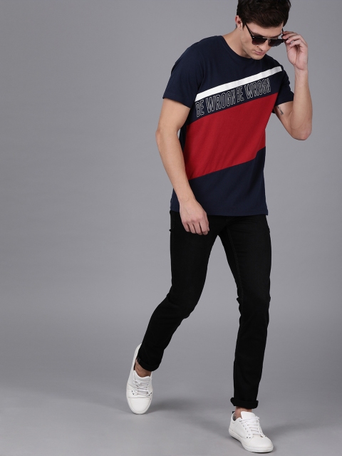 

WROGN Men Navy Blue Red Slim Fit Printed Round Neck Pure Cotton T-shirt