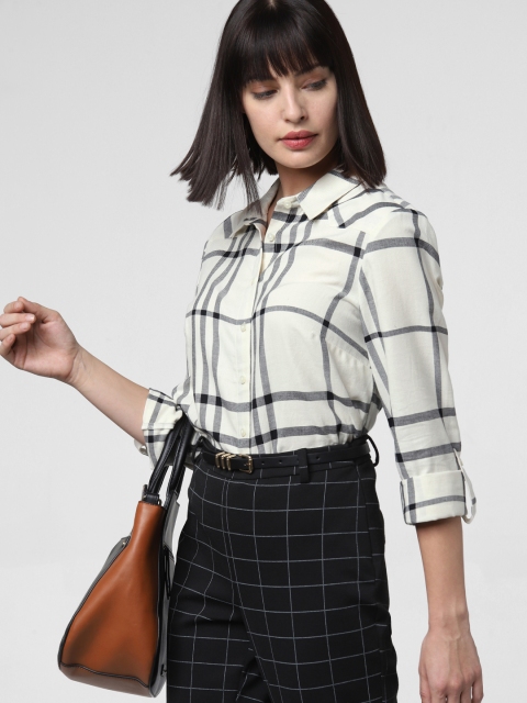 

Vero Moda Women Off-White & Black Regular Fit Checked Casual Shirt