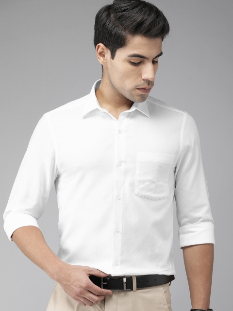 

Turtle Men White Slim Fit Solid Formal Shirt