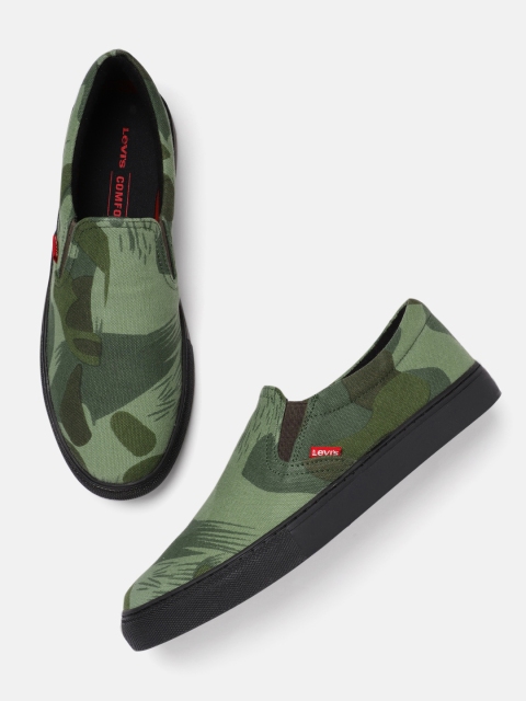 

Levis Men Green BASEL Printed Slip-On Sneakers