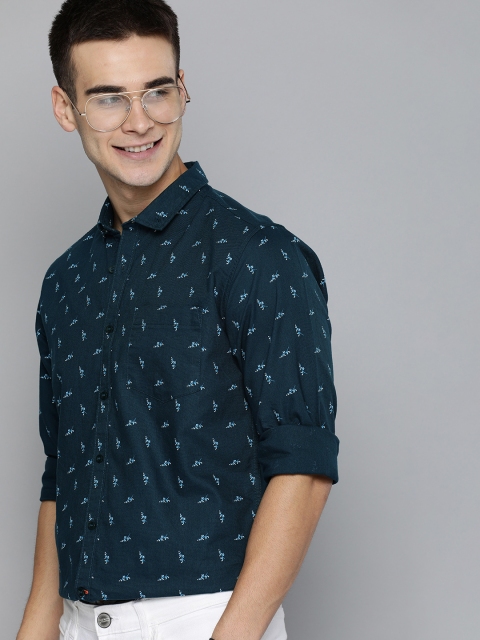 

Mast & Harbour Men Navy Blue & White Regular Fit Printed Casual Shirt