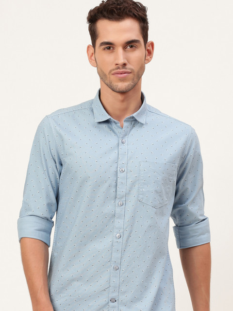 

Mast & Harbour Men Blue and White Regular Fit Floral Printed Casual Shirt
