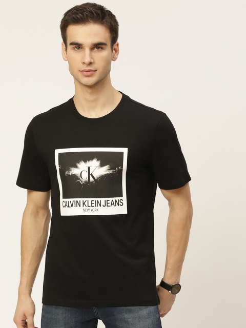 

Calvin Klein Jeans Men Black & White Printed Pure Cotton Round Neck T-shirt