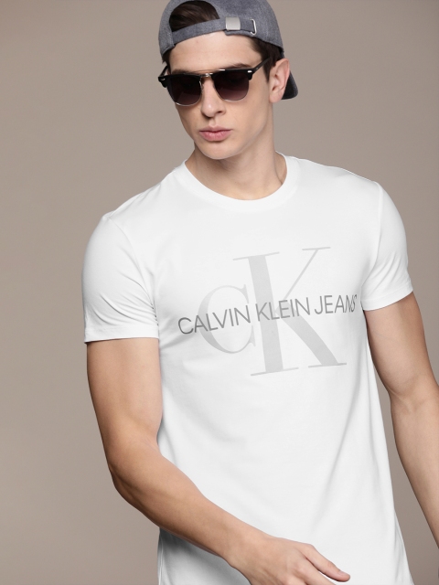

Calvin Klein Jeans Men White Printed Slim Fit Round Neck T-shirt