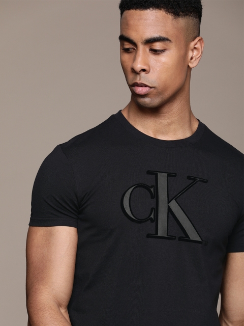 

Calvin Klein Jeans Men Black Printed Slim Fit Round Neck T-shirt