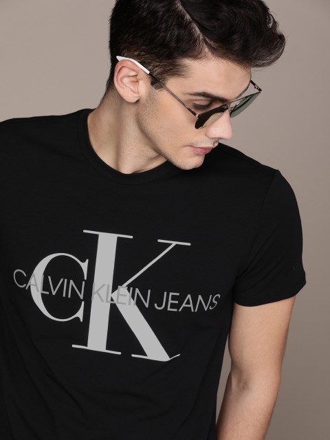 

Calvin Klein Jeans Men Black Slim Fit Printed Round Neck T-shirt
