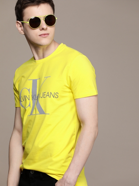 

Calvin Klein Jeans Men Yellow Slim Fit Printed Round Neck Reflective T-shirt