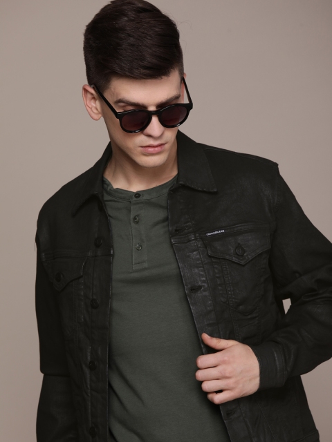 

Calvin Klein Jeans Men Black Faded Denim Jacket