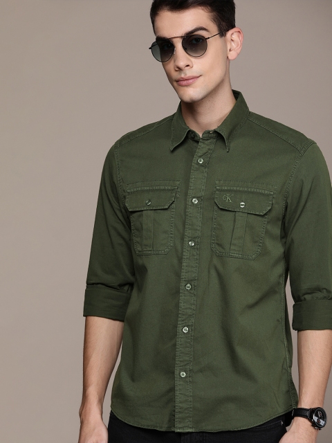 

Calvin Klein Jeans Men Olive Green Regular Fit Solid Casual Shirt