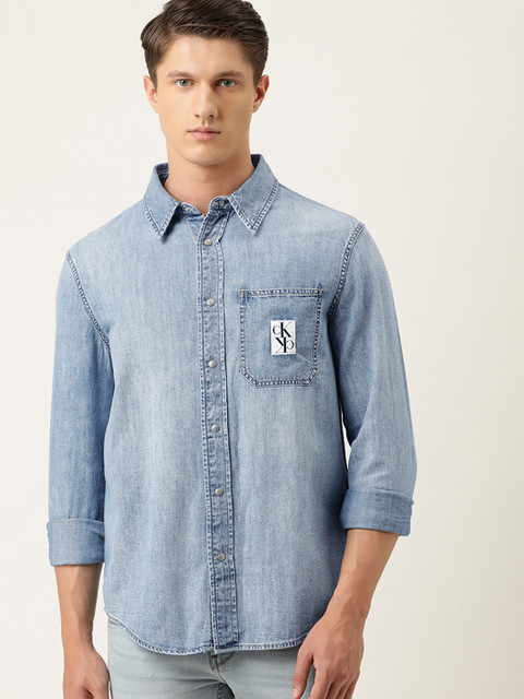 

Calvin Klein Jeans Men Blue Regular Fit Faded Casual Denim Shirt