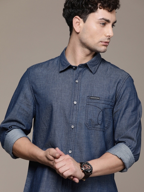 

Calvin Klein Jeans Men Blue Slim Fit Solid Casual Chambray Shirt