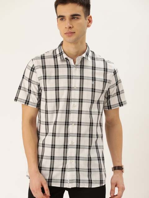 

Calvin Klein Jeans Men White & Black Slim Fit Checked Casual Shirt
