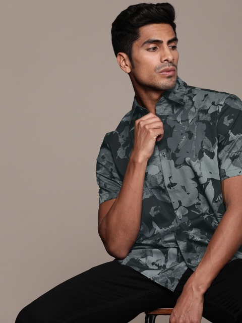 

Calvin Klein Jeans Men Black & Grey Printed Regular Fit Casual Shirt