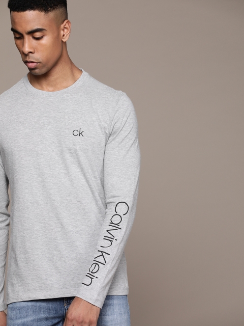 

Calvin Klein Jeans Men Grey Solid Round Neck T-shirt