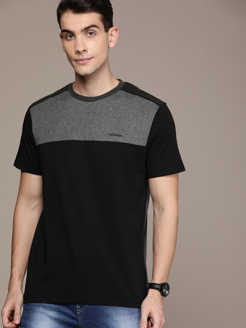 

Calvin Klein Jeans Men Black & Grey Colourblocked Round Neck T-shirt
