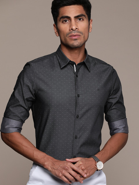 

Calvin Klein Jeans Men Charcoal Grey Self Design Slim Fit Casual Shirt
