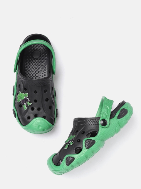 

YK Marvel Boys Black & Green Colourblocked Clogs with Hulk Applique Detail