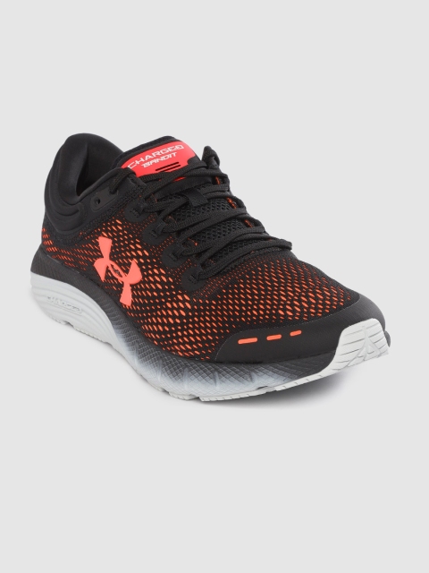 

UNDER ARMOUR Men Black & Pink Woven Design Charged Bandit 5 Running Shoes
