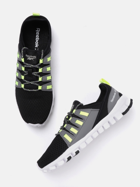

Reebok Men Black & Grey Identity Flex Xtreme LP Woven Design Running Shoes