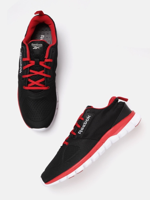 

Reebok Men Black & Red Woven Design Aim LP Running Shoes