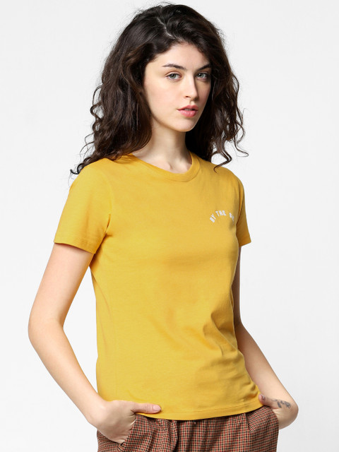 

ONLY Women Mustard Yellow Printed Round Neck T-shirt With Printed Detail