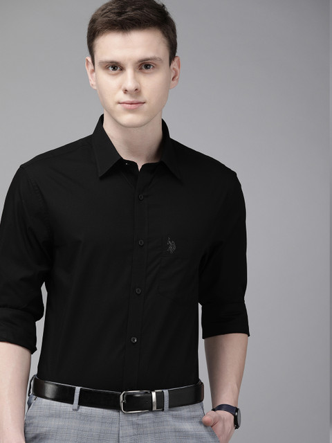 

U.S. Polo Assn. Men Black Tailored Fit Solid Casual Shirt