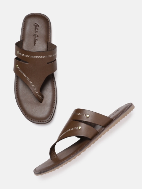 

Mast & Harbour Men Brown Comfort Sandals