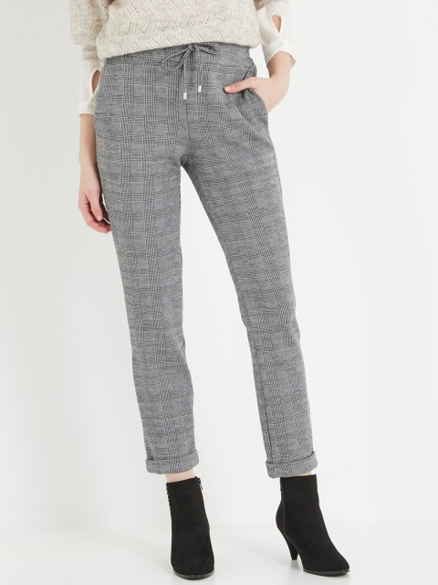 

promod Women Grey & Black Loose Fit Checked Regular Trousers
