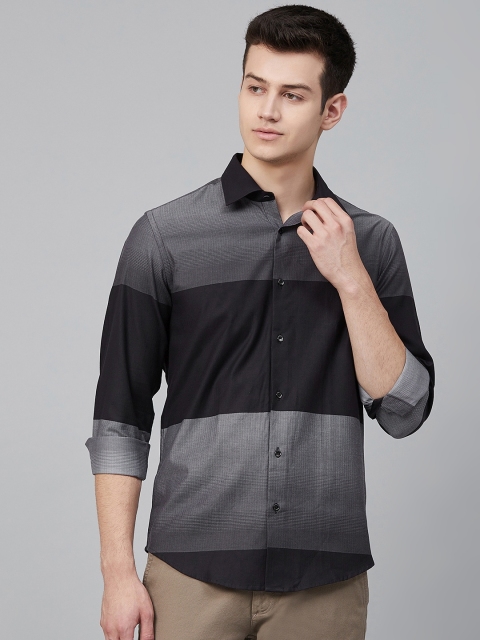 

Blackberrys Men Black & Grey Slim Fit Checked Casual Shirt