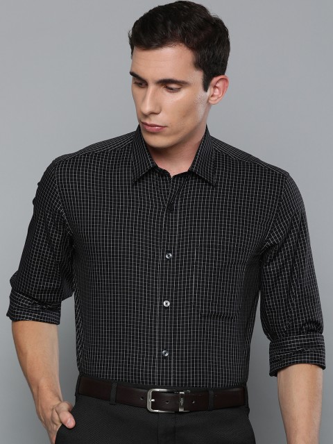 

Louis Philippe Men Black & White Slim Fit Checked Formal Shirt