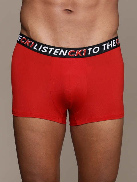

Calvin Klein Underwear Men Red Solid Low Rise Trunk NB2376AD9