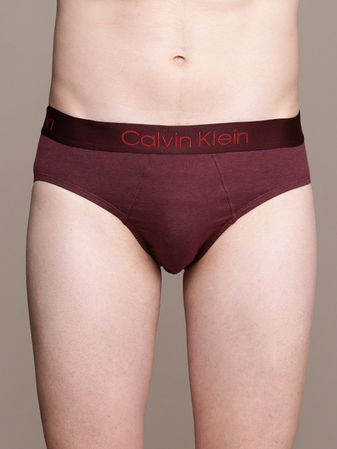 

Calvin Klein Underwear Men Burgundy Solid Brief NB1931BA5
