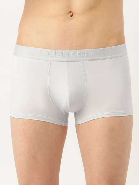 

Calvin Klein Underwear Men Off-White Solid Low-Rise Trunks NB21808ZW