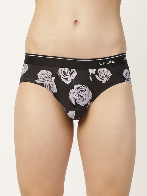 

Calvin Klein Underwear Men Black & Off-White Floral Print Briefs NB2224LR3