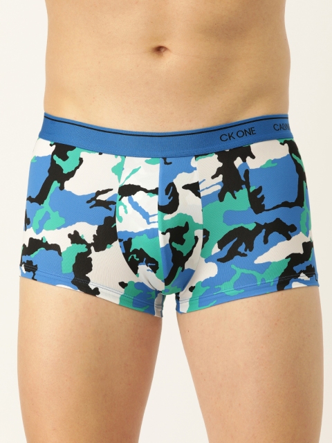 

Calvin Klein Underwear Men Blue & White Camouflage Printed Trunk NB2225FC2
