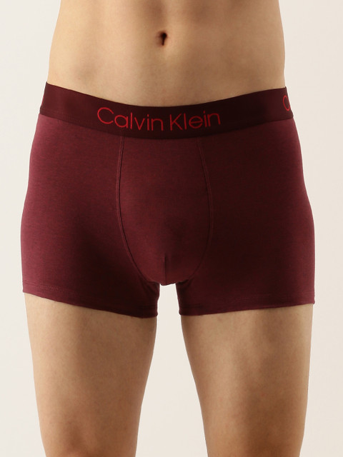 

Calvin Klein Underwear Men Burgundy Solid Low-Rise Trunks NB2425001