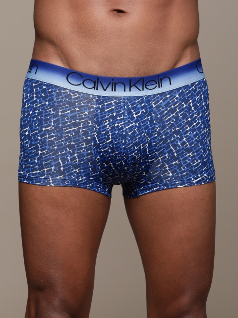 

Calvin Klein Underwear Men Blue Printed Low Rise Trunk NB2321PB6