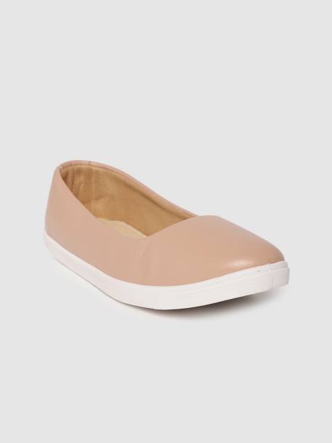 

Mast & Harbour Women Cream-Coloured Solid Ballerinas