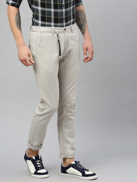 

SPYKAR Men Grey Slim Fit Solid Chinos