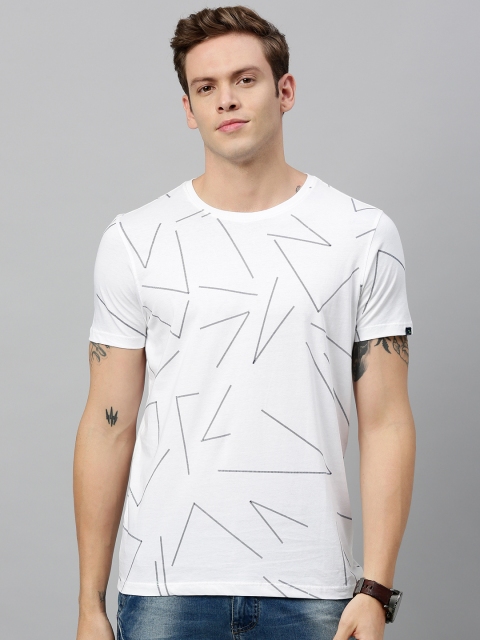 

SPYKAR Men White & Black Slim Fit Printed Round Neck T-shirt
