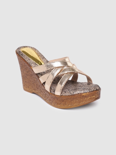 

Catwalk Women Gold-Toned Textured Wedges