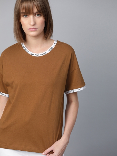 

Roadster Women Brown Solid Round Neck T-shirt