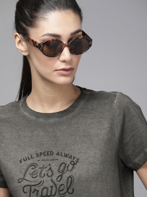 

Roadster Women Grey Printed Round Neck Pure Cotton T-shirt