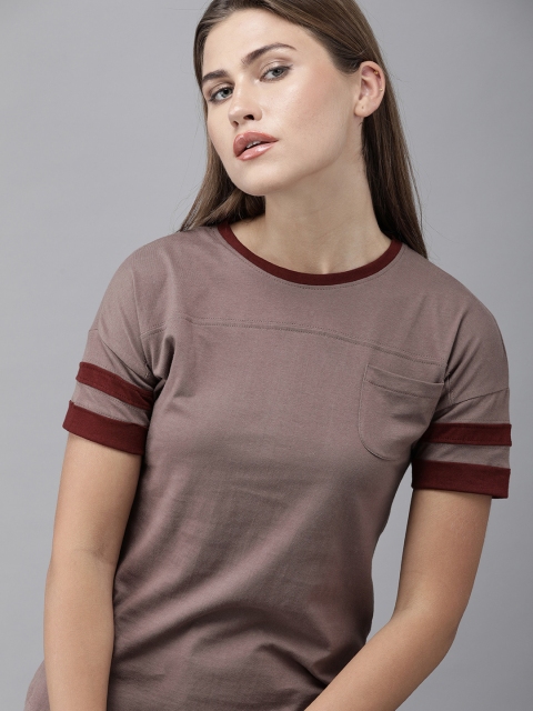 

Roadster Women Mauve Solid Round Neck T-shirt