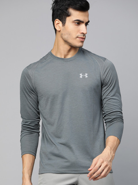 

UNDER ARMOUR Men Charcoal Grey Self Striped Streaker Running T-Shirt