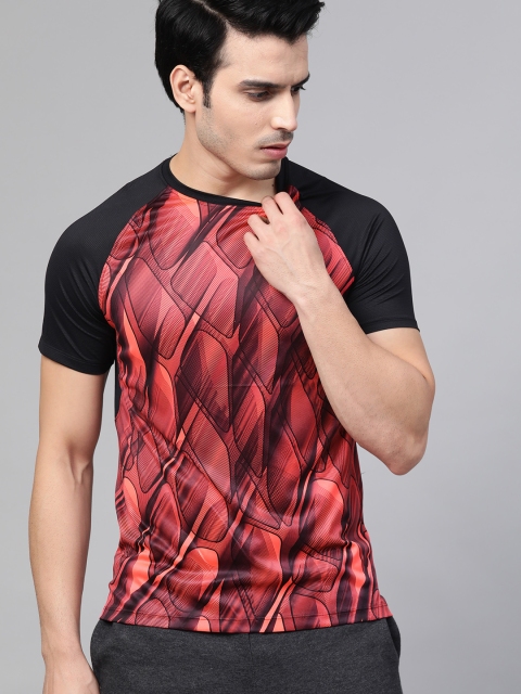 

UNDER ARMOUR Men Red & Black Qualifier Iso-Chill Printed Run Short Sleeve T-shirt