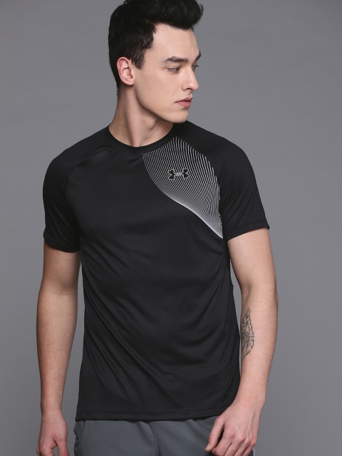 

UNDER ARMOUR Men Black Qualifier ISO-Chill Short Sleeve Slim Fit Running T-shirt
